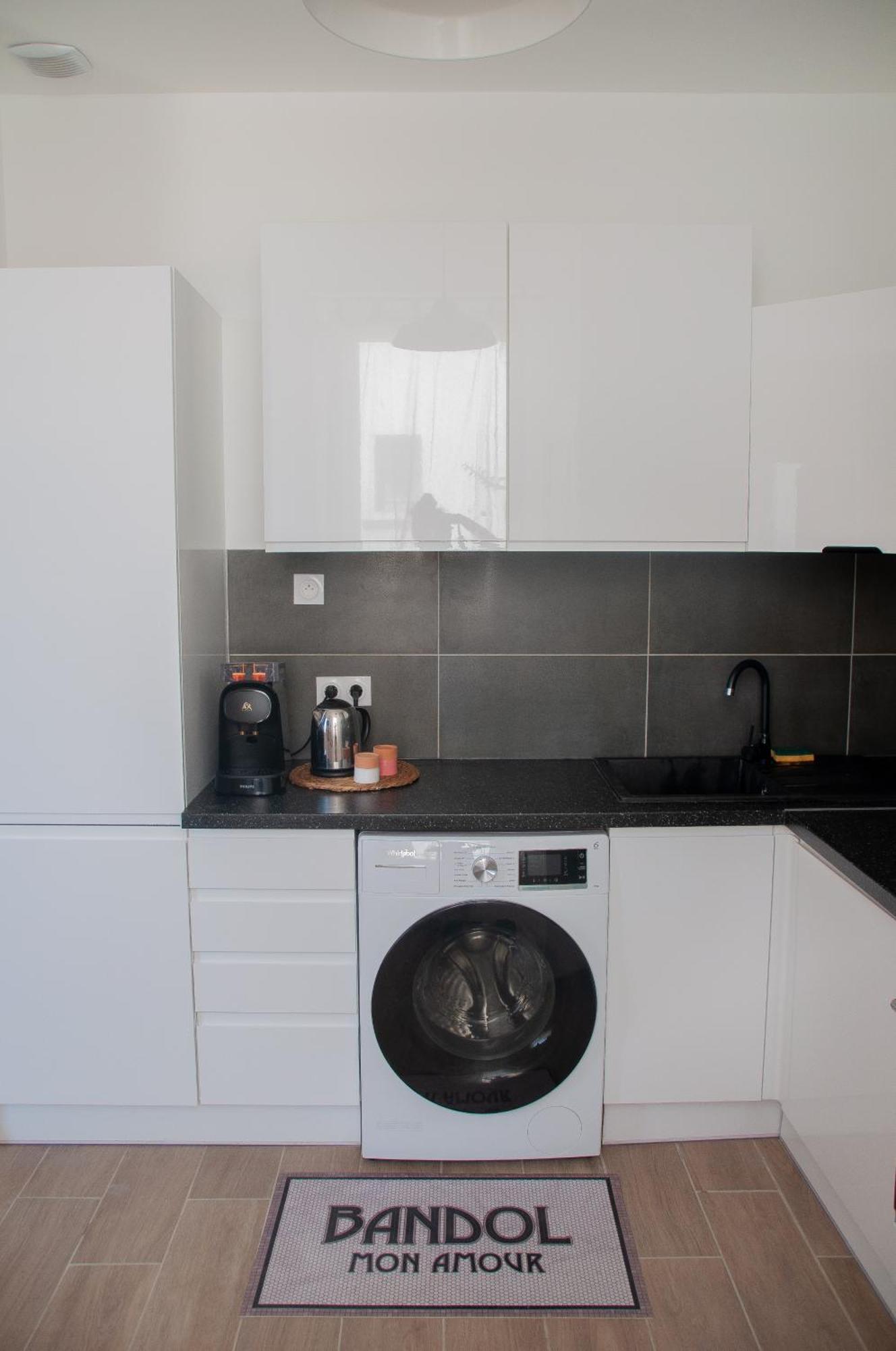 Bandol - Appartement Corneille Екстериор снимка